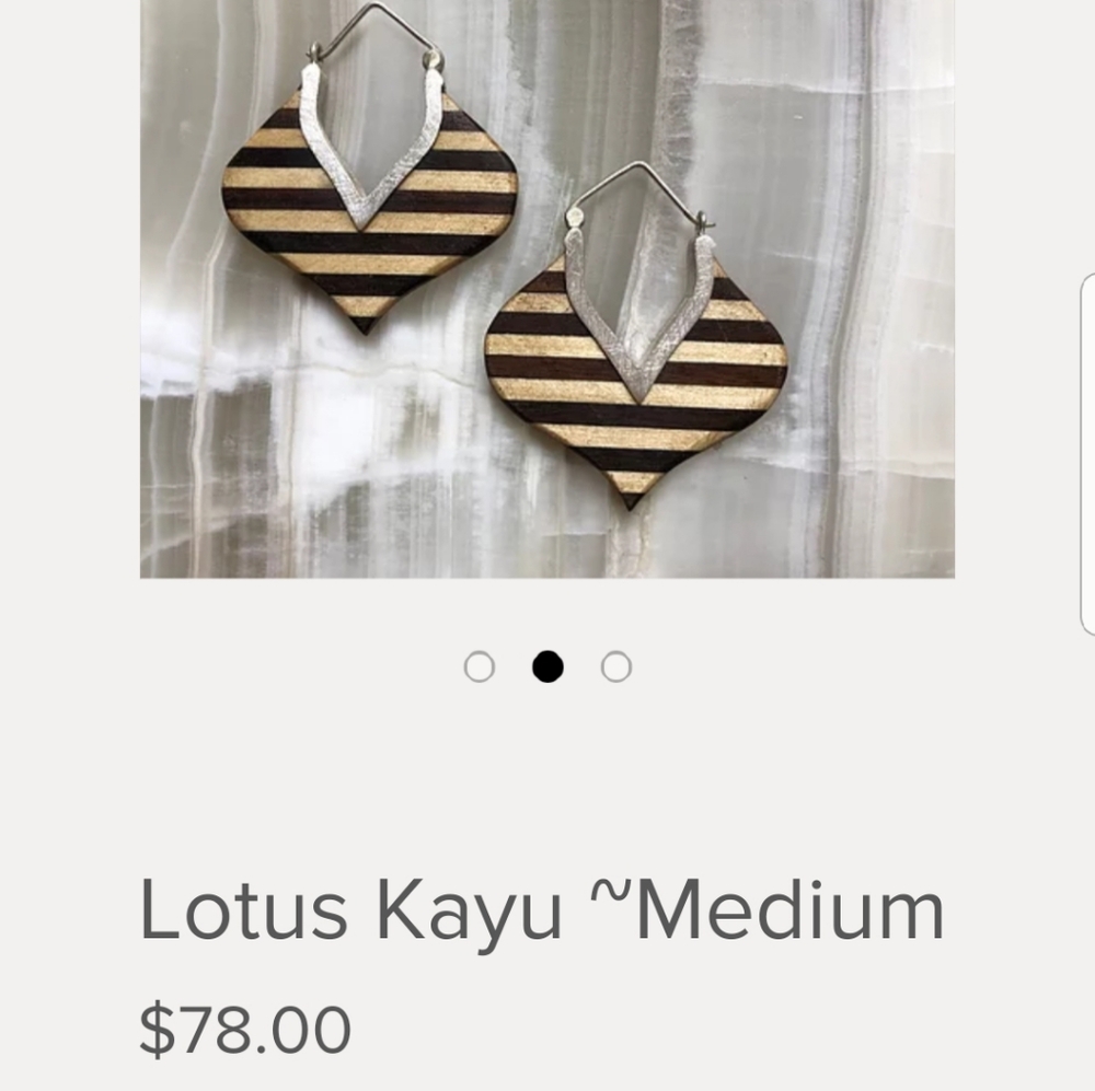 Wood earrings